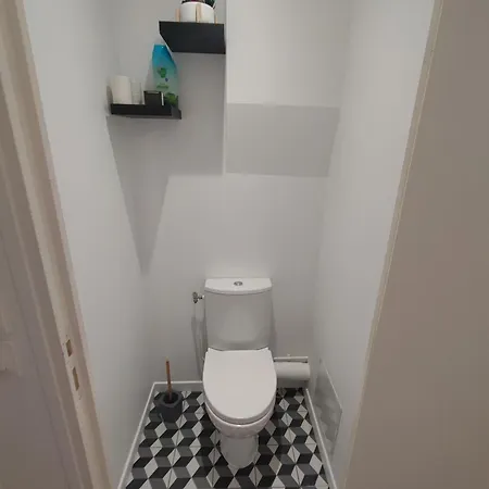 Ideal 5-10 Personnes Lägenhet *